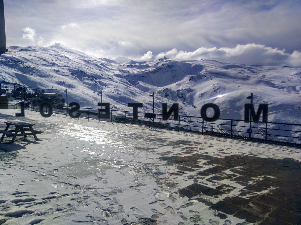 Hotel Montesol Arttyco เซียร์ราเนบาดา ภายนอก รูปภาพ