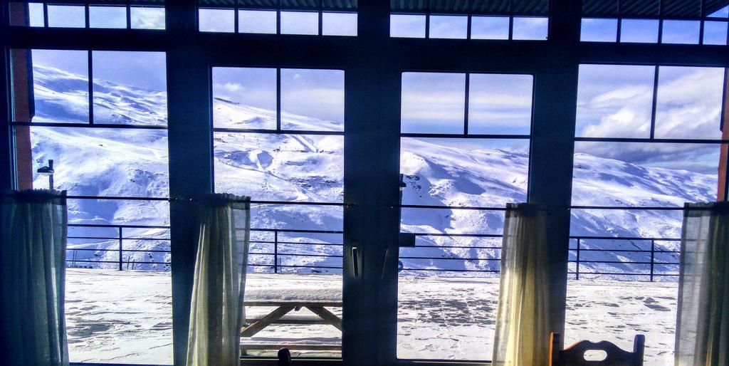 Hotel Montesol Arttyco เซียร์ราเนบาดา ภายนอก รูปภาพ